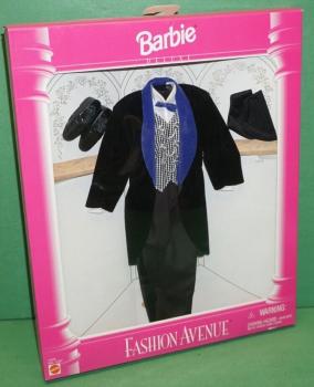 Mattel - Barbie - Fashion Avenue - Deluxe - Black Tuxedo Groom - Tenue